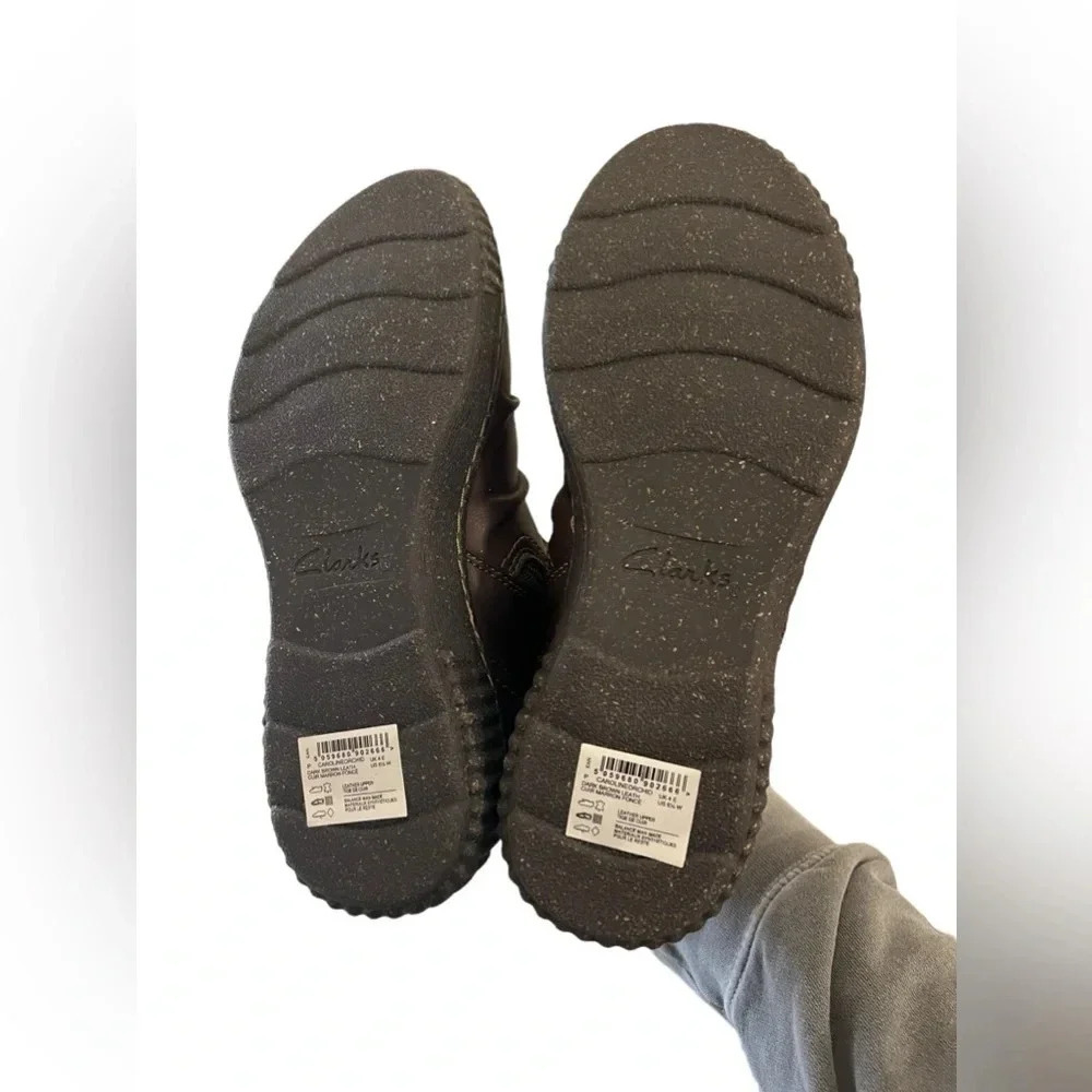 NWOB Clarks Collection Women’s Caroline Leather Ruched Ankle Boots - Picture 6 of 7